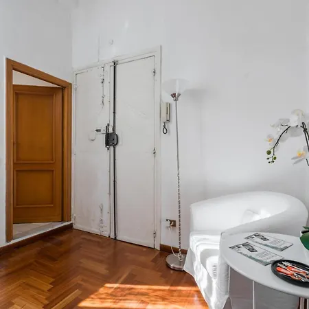 Apartment Vicolo Delle Grotte Rome