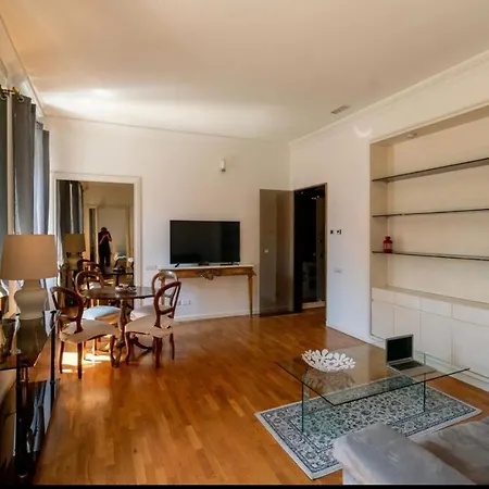 Prince's Spagna Apartment *