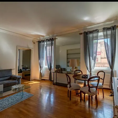 Prince's Spagna Apartment