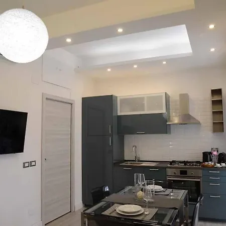 Casa E Per Vacanze Jenner Apartment Rome