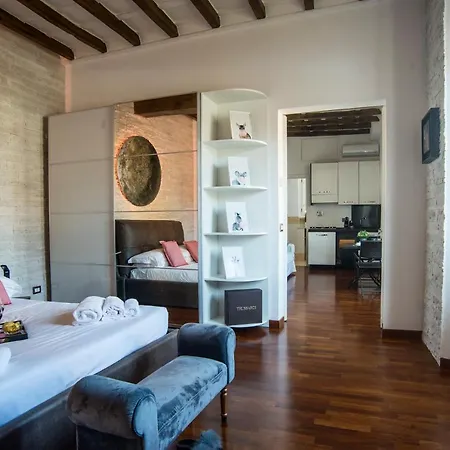 Navona New Charme Art Apartment *