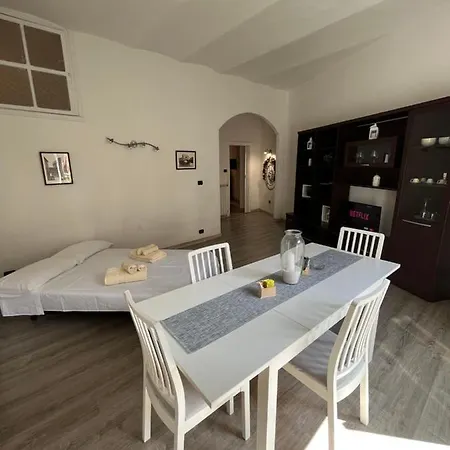 Leone Di Trastevere Apartment Rome