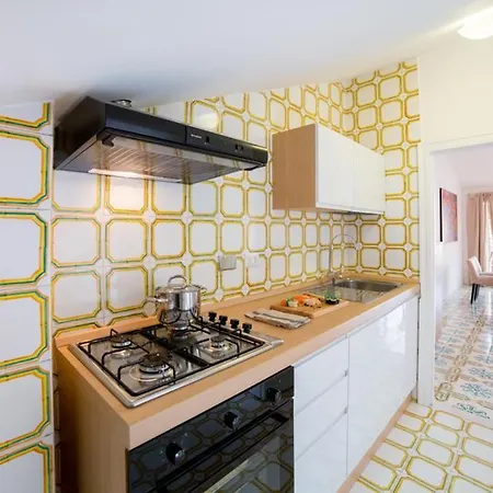 Apartment Vittoria Terrace Penthouse At The Spanish Steps *