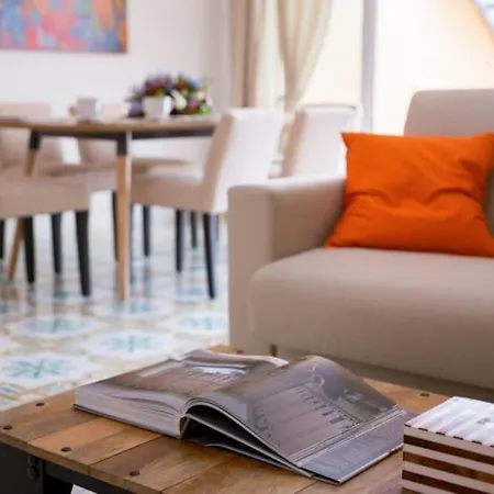 Vittoria Terrace Penthouse At The Spanish Steps