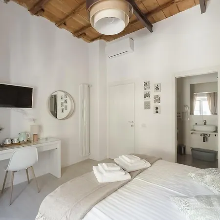 White Ostilia Guest house *