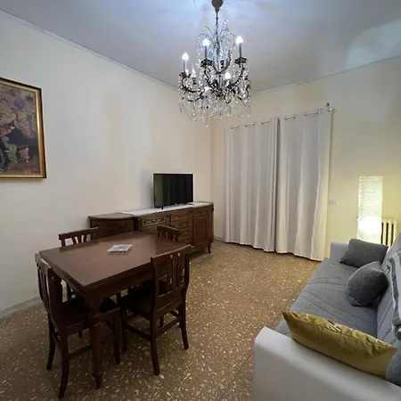 Palazzo Senesi Apartment *