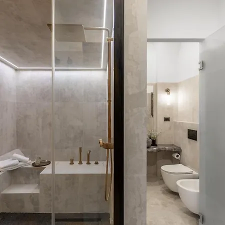 Апартаменты Iflat Luxury And In The Heart Of Trastevere Рим