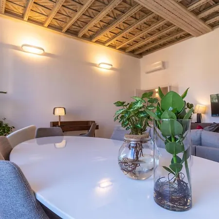 Navona Apartment *