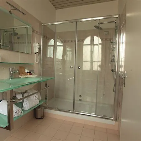 Pirandello Hotel 3*