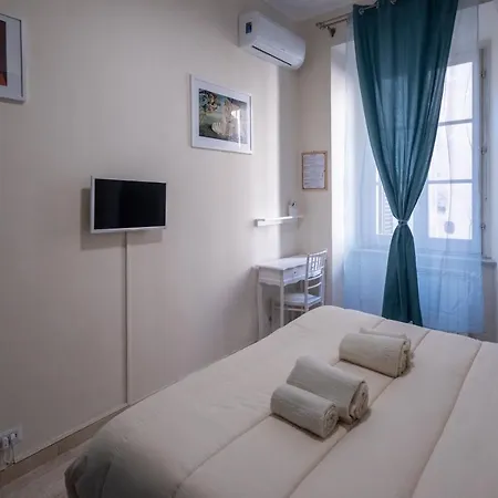 Guest house With Independent Entrance - Termini/aquarium