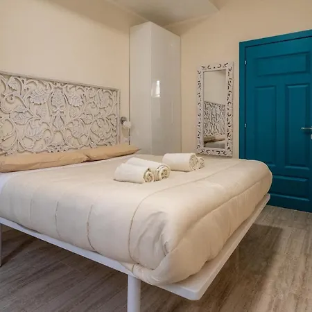 With Independent Entrance - Termini/aquarium Guest house Rome