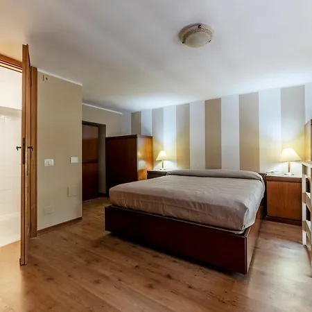 Roomy&cozy With Shared Terrace Apartment
