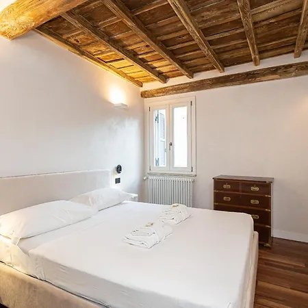 Coronari-rental In Apartment *