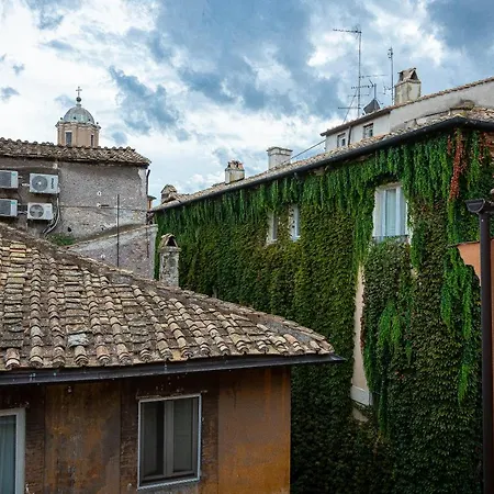 Coronari-rental In * Rome