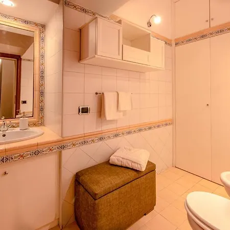 Anna Trevi 52 Luxury Apartment *