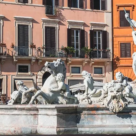 Navona Apartment *
