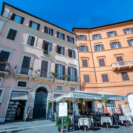 Navona Apartment *