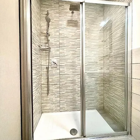 Colosseum Guest house