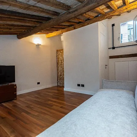 Coronari-rental In Apartment