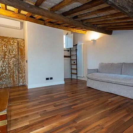 Apartment Coronari-rental In Rome
