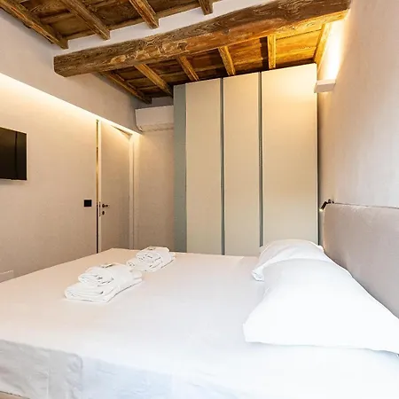 Coronari-rental In Apartment