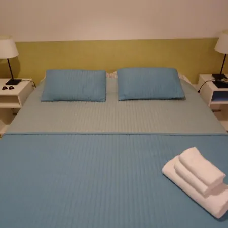 Linnea Centro A Guest house *