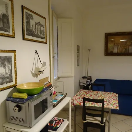 Linnea Centro A Guest house *