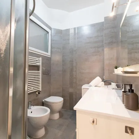 The Rent - Modern Two-bedrooms In Monteverde Area Apartment Rome