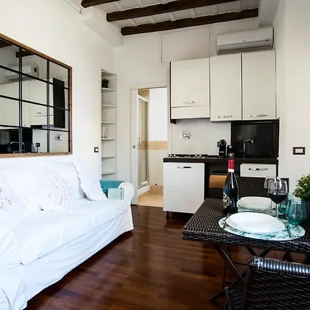 Navona New Charme Art Apartment