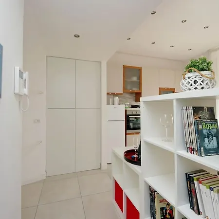 Apartment Castro Pretorio Suite: Retreat Near Termini Rome