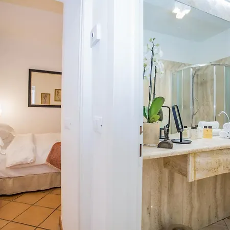 Domus Regola Luxury Apartment Rome