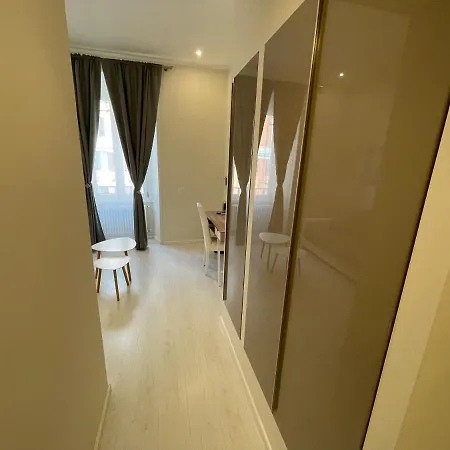 Quintus Luxury Guest house