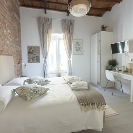 White Ostilia Guest house *