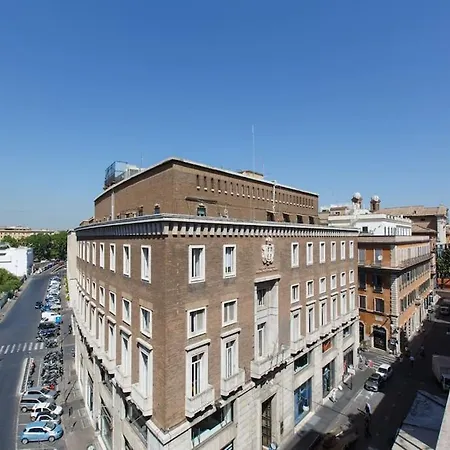 Apartment Vittoria Terrace Penthouse At The Spanish Steps *