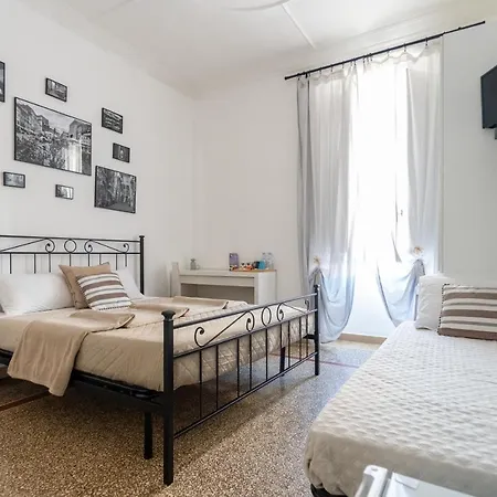 Zaira Bed & Breakfast *