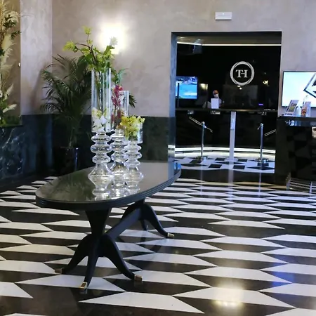 Th - Carpegna Palace Rzym