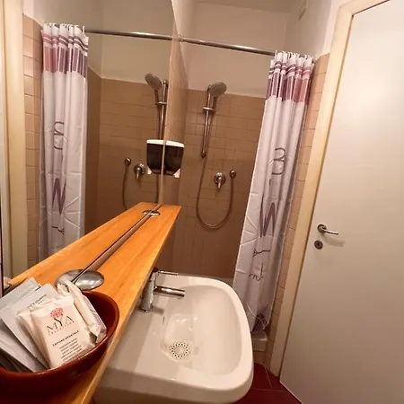 House Guest house *
