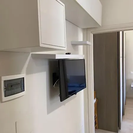 Luminoso Monolocale A 2 Passi Dalla Metro A Apartment Rome