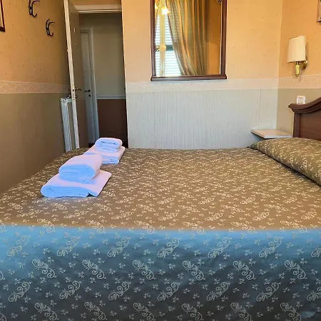 San Michele A Porta Pia Bed & Breakfast 3*
