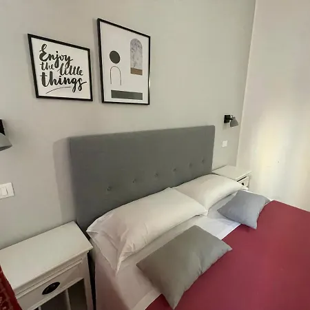 Ad Cavour Luxury - By Ad Πανσιόν Ρώμη