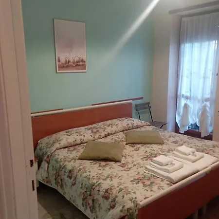 B&B 