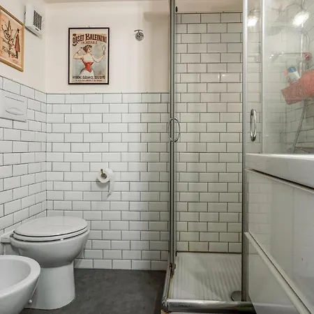 Apartment Amazing In With Wifi And 2 Bedrooms Rome