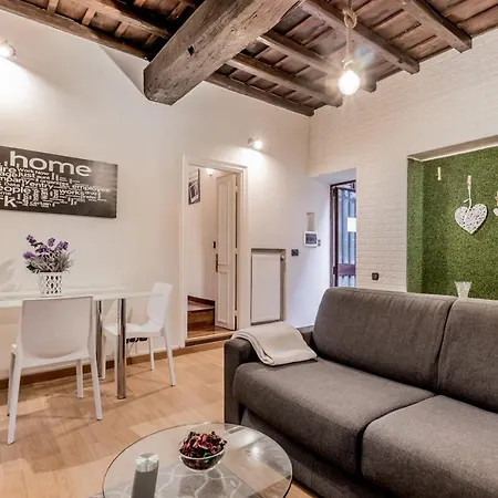 Apartment Trevi Fountain Garden