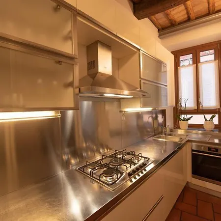 Anna Trevi 52 Luxury Apartment Rome