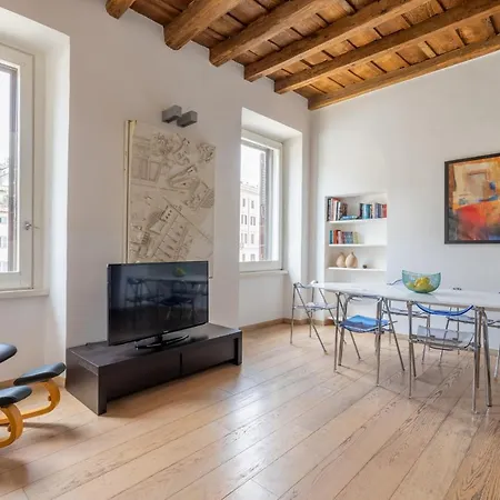 Apartment Modern In Campo De Fiori Rome