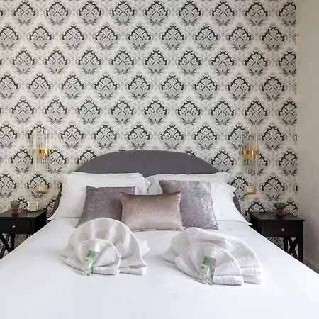 Colosseum 10steps Away, Marco Aurelio Luxury House Apartment
