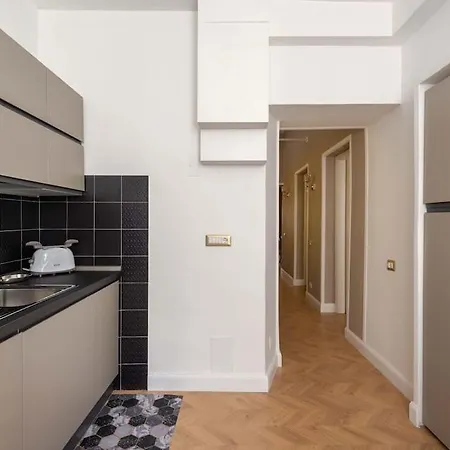 Colosseum 10steps Away, Marco Aurelio Luxury House