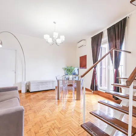 Penthouse In The Heart Of The Center Apartment