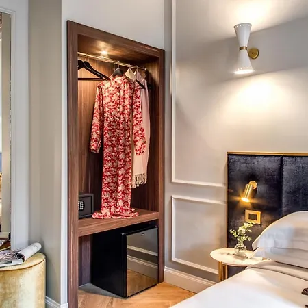 Tree Charme Parliament Boutique Otel Roma