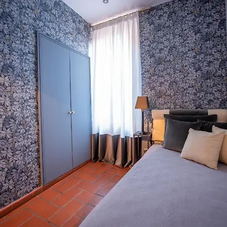 Anna Trevi 52 Luxury Apartment Rome